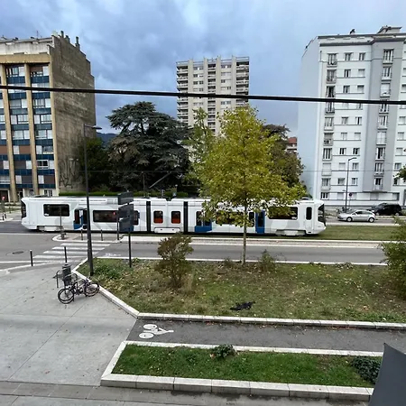 #b7 Le Rochambeau L'aigle Vallier Libération Appartement *