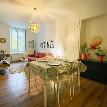 #b7 Le Rochambeau L'aigle Vallier Liberation Appartement *